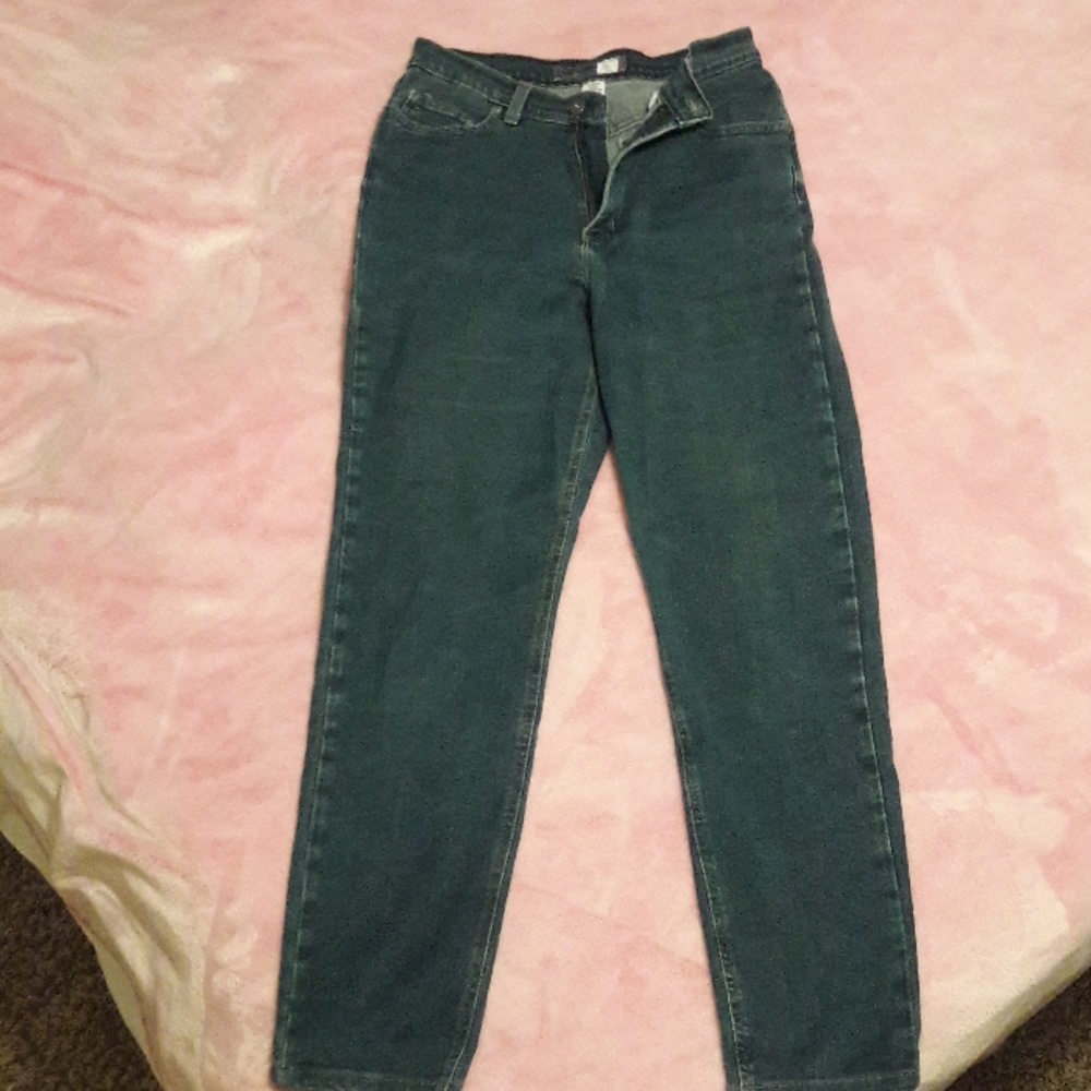 High-waist jeans